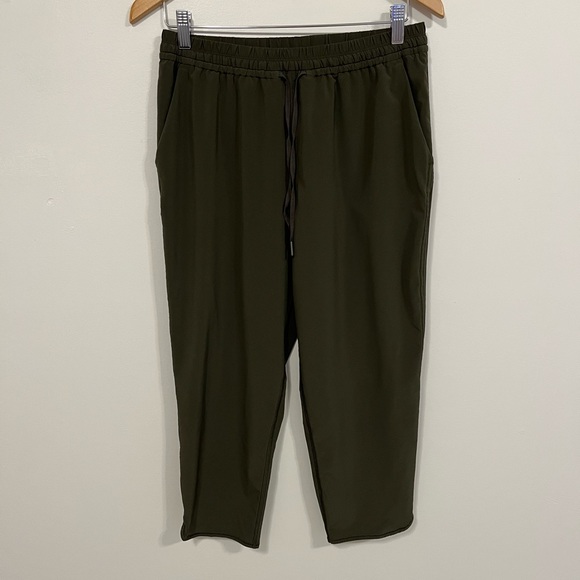 Lululemon Keep It Classic Crop *23" Dark Olive 8 - Picture 6 of 16